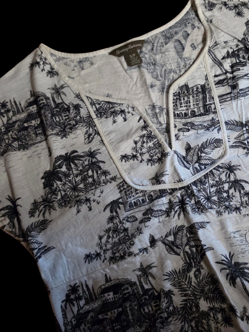 Tommy Bahama Split Neck Shift Dress S/P Black White Tropical Toile Cover Up Knit